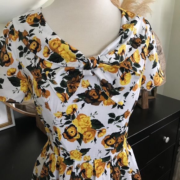 Vintage Look 50s Style Floral Tie Front Dress NEW - Picture 5 of 10